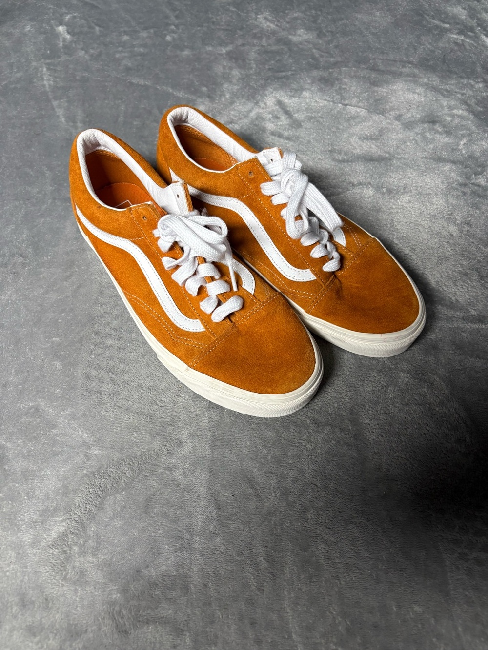 Men's Vans Suede Low-Top Sneakers in Burnt Orange with White Accents
